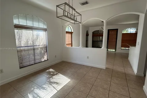 3038 NW 103rd Path # 3038, Doral FL 33172