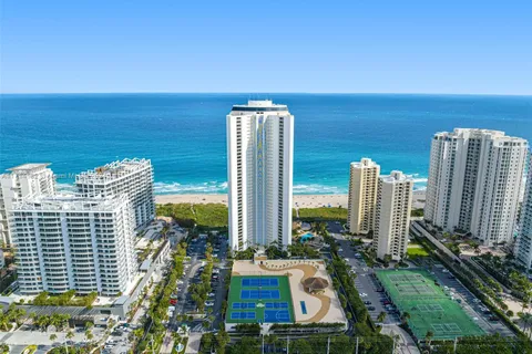 3000 N Ocean Dr # 20A, Riviera Beach FL 33404