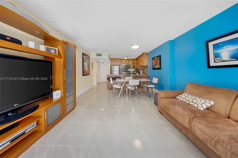 401 Ocean Dr # 412, Miami Beach FL 33139