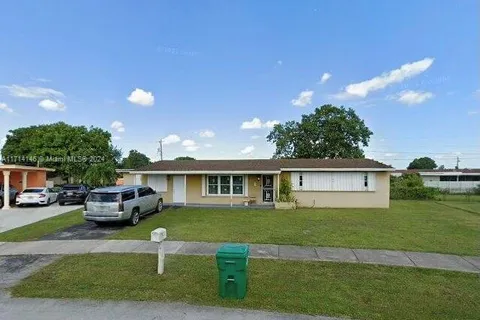 4511 NW 174th Dr, Miami Gardens FL 33055