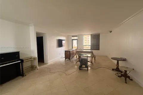 10185 Collins Ave # 308, Bal Harbour FL 33154