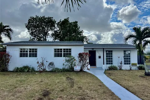 1272 NW 188th Ter, Miami Gardens FL 33169