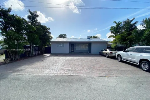 214 NE 108th St, Miami FL 33161