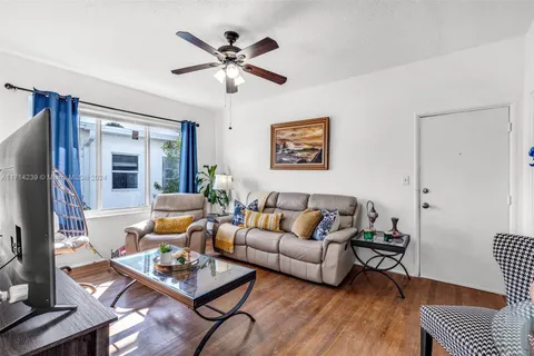 825 Jefferson Ave # 4, Miami Beach FL 33139