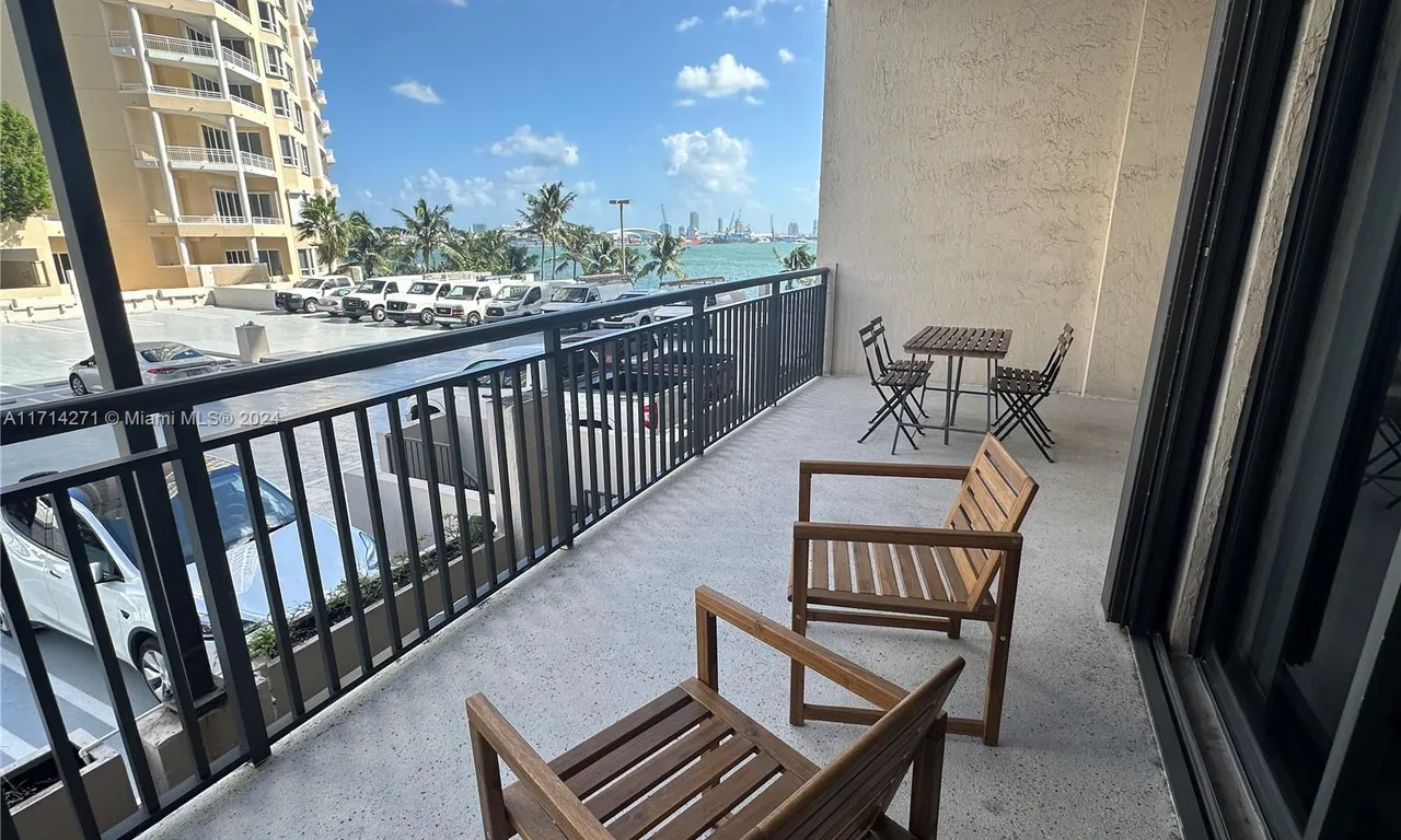 540 Brickell Key Dr # 518, Miami FL 33131