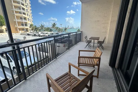 540 Brickell Key Dr # 518, Miami FL 33131