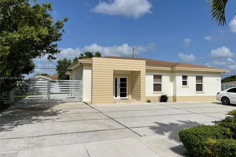 15010 Buchanan St, Miami FL 33176