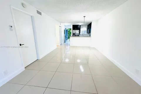 8730 N Sherman Cir # 302, Miramar FL 33025