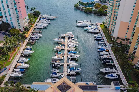 3340 NE 190th ST # 1101, Aventura FL 33180