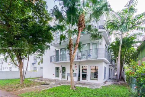 945 Michigan Ave # 5, Miami Beach FL 33139