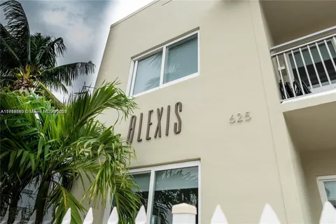 625 77th St # 1, Miami Beach FL 33141