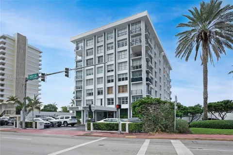 5640 Collins Ave # 6C, Miami Beach FL 33140