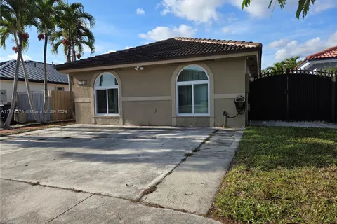 14319 SW 50th St, Miami FL 33175