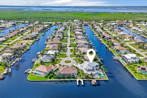 2801 SW 39th TER, Cape Coral FL 33914