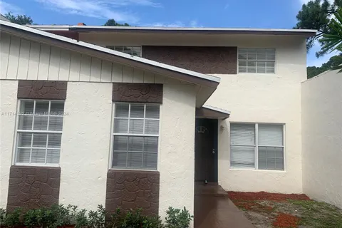 21008 NW 39th Ave, Miami Gardens FL 33055