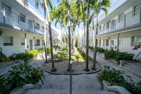 331 85th St # 17, Miami Beach FL 33141