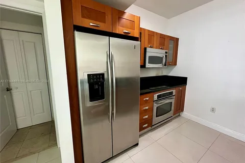 186 SE 12th Ter # 907, Miami FL 33131