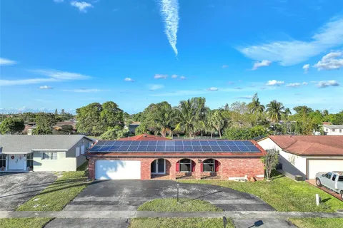 9301 NW 24th Ct, Sunrise FL 33322