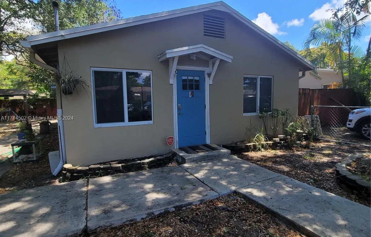 431 NE 132, North Miami FL 33161