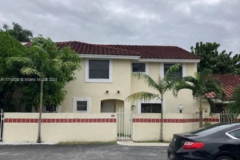 1107 San Remo Cir, Homestead FL 33035