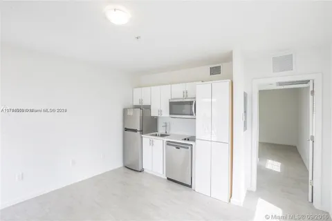 1601 Meridian Ave # 201, Miami Beach FL 33139