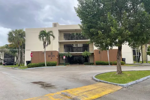 8025 SW 107th Ave # 218, Miami FL 33173