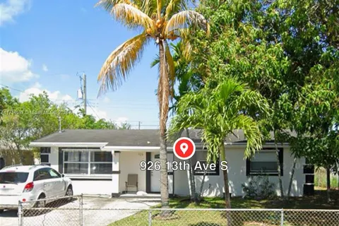 926 S 13th Ave S, Lake Worth FL 33460