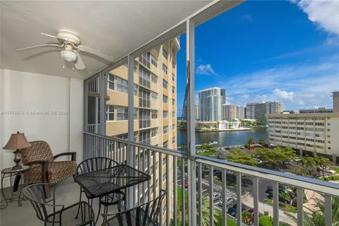 100 Golden Isles Dr # 814, Hallandale Beach FL 33009