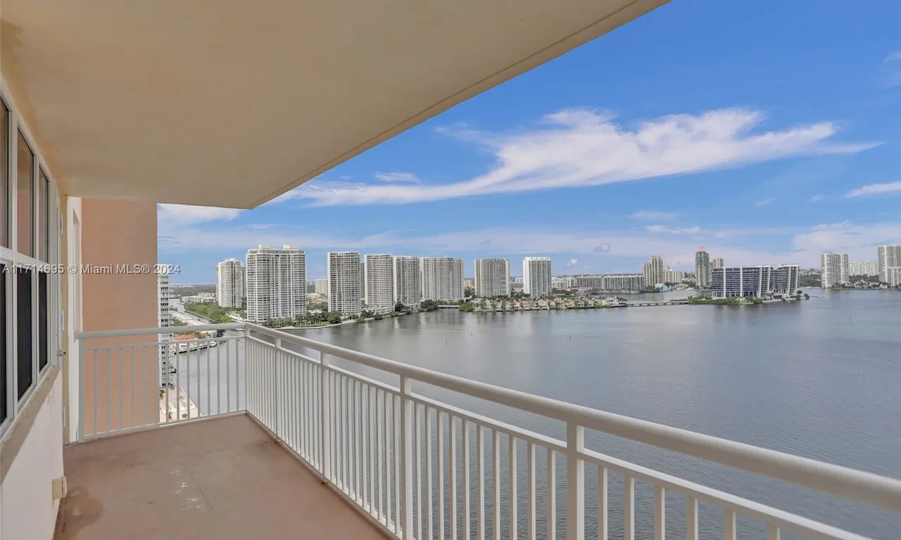 251 174th St # 2220, Sunny Isles Beach FL 33160