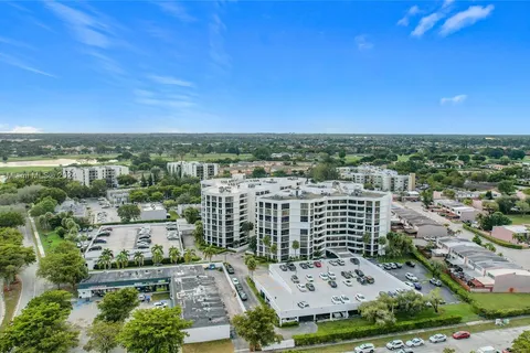 13951 Kendale Lakes Cir # 306A, Miami FL 33183