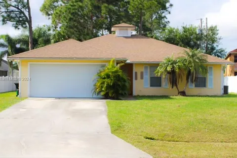 1808 SW Renfro St, Port St. Lucie FL 34953