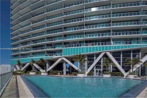 888 Biscayne Blvd # 3707, Miami FL 33132