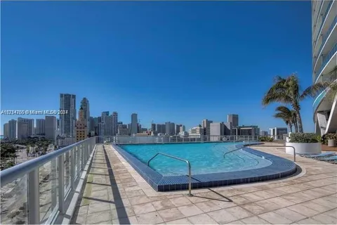 888 Biscayne Blvd # 3707, Miami FL 33132