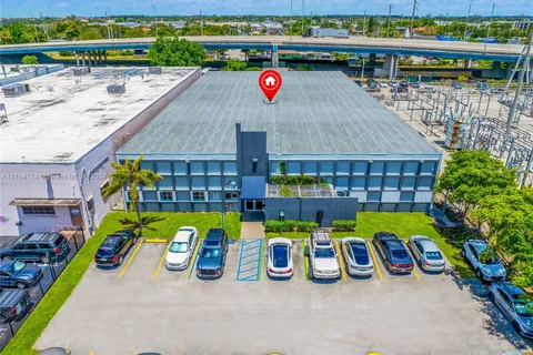 601 W 20th St, Hialeah FL 33010