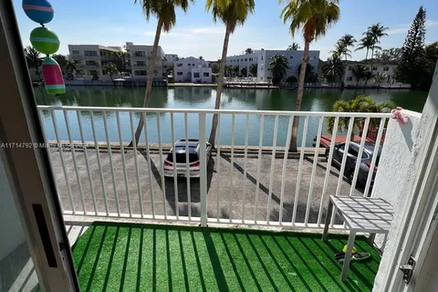 80 S Shore Dr # 206, Miami Beach FL 33141