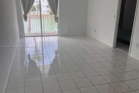 80 S Shore Dr # 206, Miami Beach FL 33141