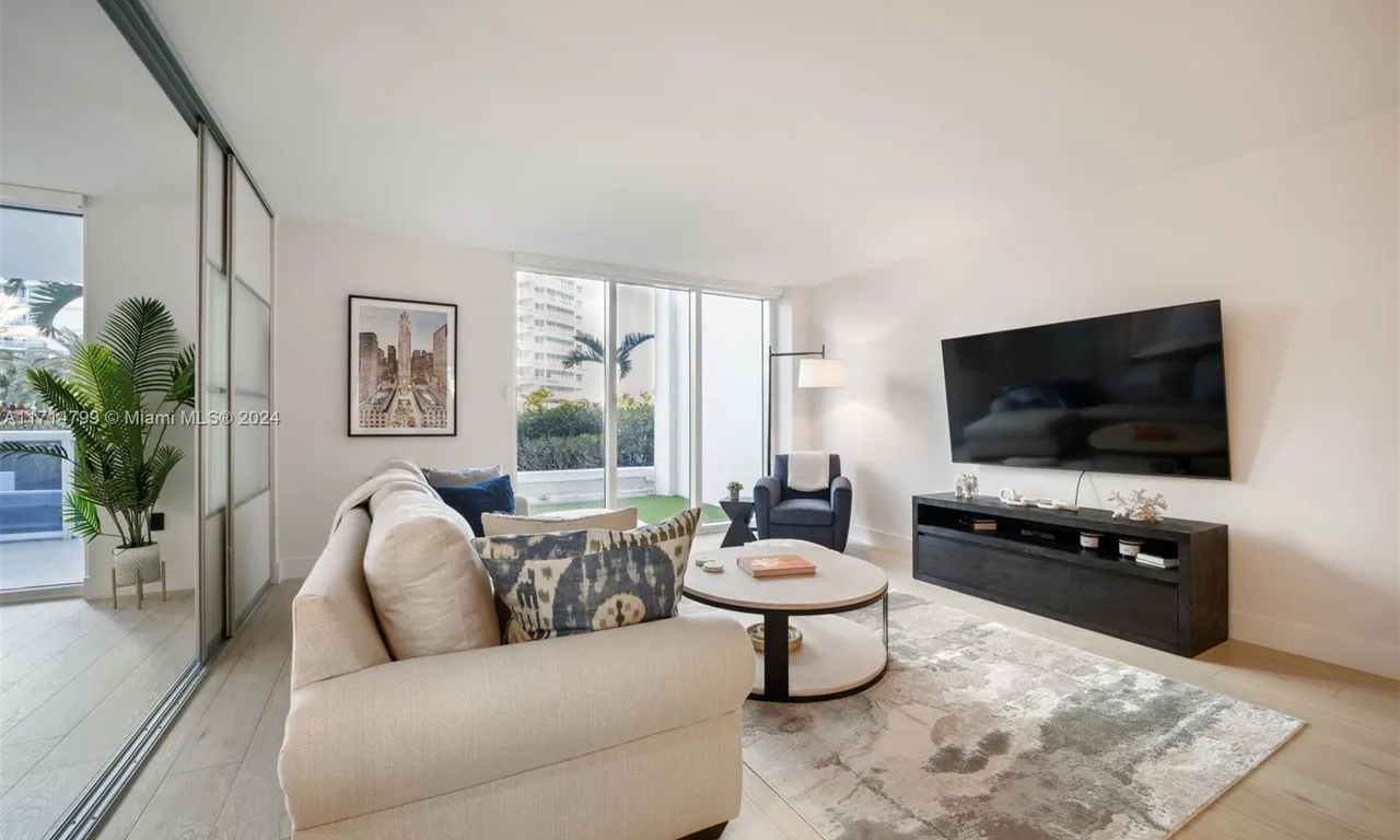 10275 Collins Ave # 206, Bal Harbour FL 33154