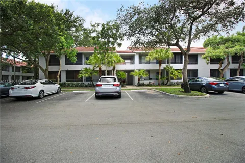 831 Lyons Rd # 23101, Coconut Creek FL 33063