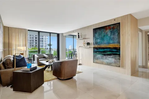 4000 ISLAND BL # 803, Aventura FL 33160