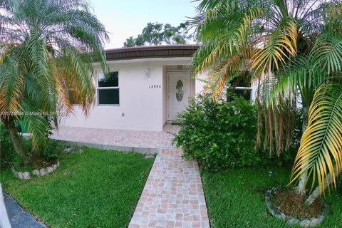 13954 SW 55th St, Miami FL 33175