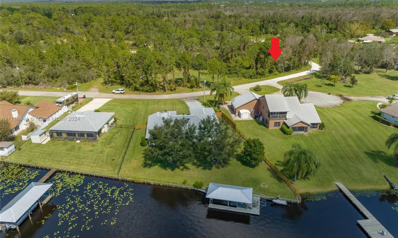 3111 Tanglewylde Avenue, Lake Placid FL 33852