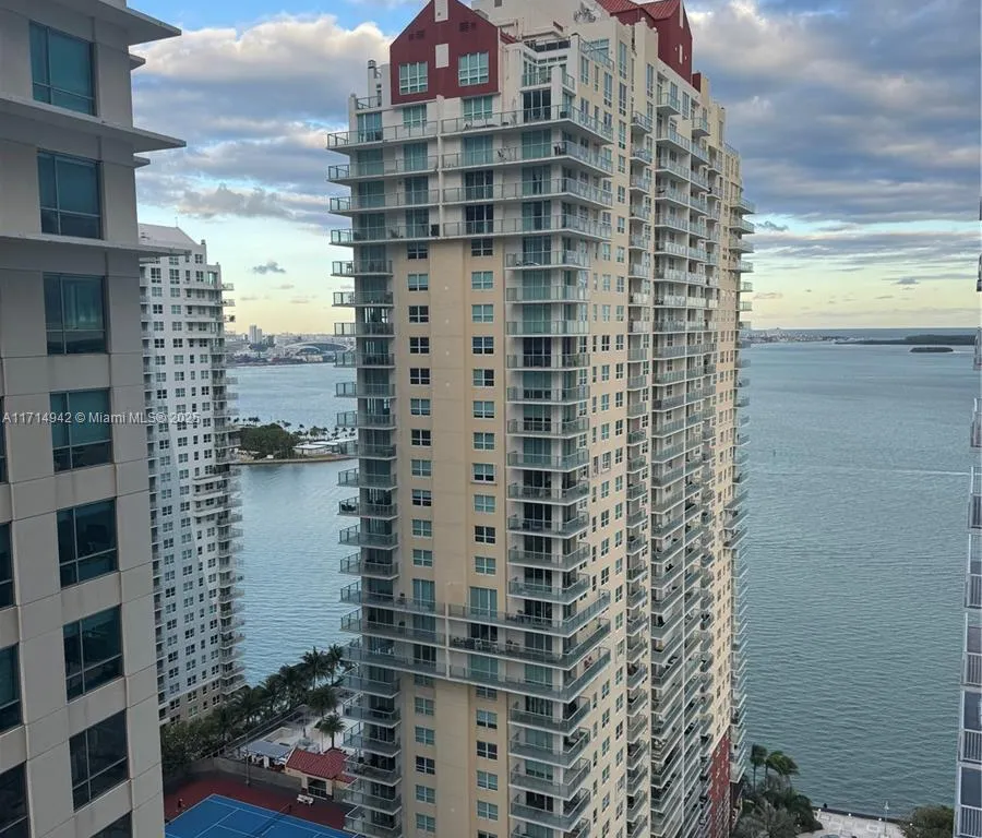 1200 Brickell Bay Dr # 3010, Miami FL 33131