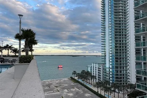 1200 Brickell Bay Dr # 3010, Miami FL 33131