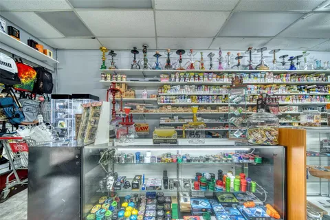 Smoke Shop For Sale In West Kendall On 137th Ave, Kendall FL 33175