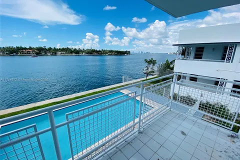 960 Bay Dr # 906, Miami Beach FL 33141