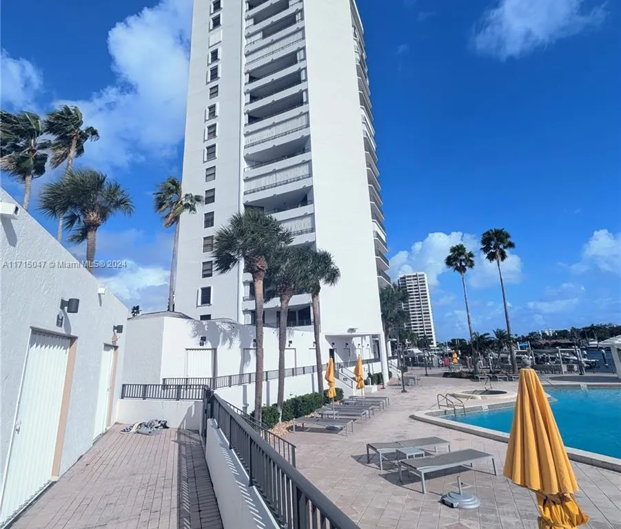 300 Three Islands Blvd # 516, Hallandale Beach FL 33009