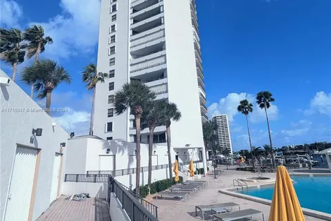 300 Three Islands Blvd # 516, Hallandale Beach FL 33009