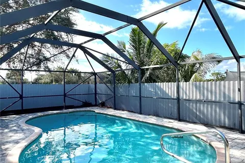 9100 NW 35th Pl, Sunrise FL 33351