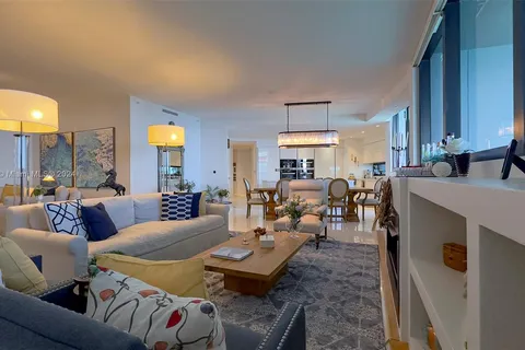 18555 Collins Ave # 3105, Sunny Isles Beach FL 33160