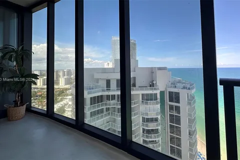 18555 Collins Ave # 3105, Sunny Isles Beach FL 33160